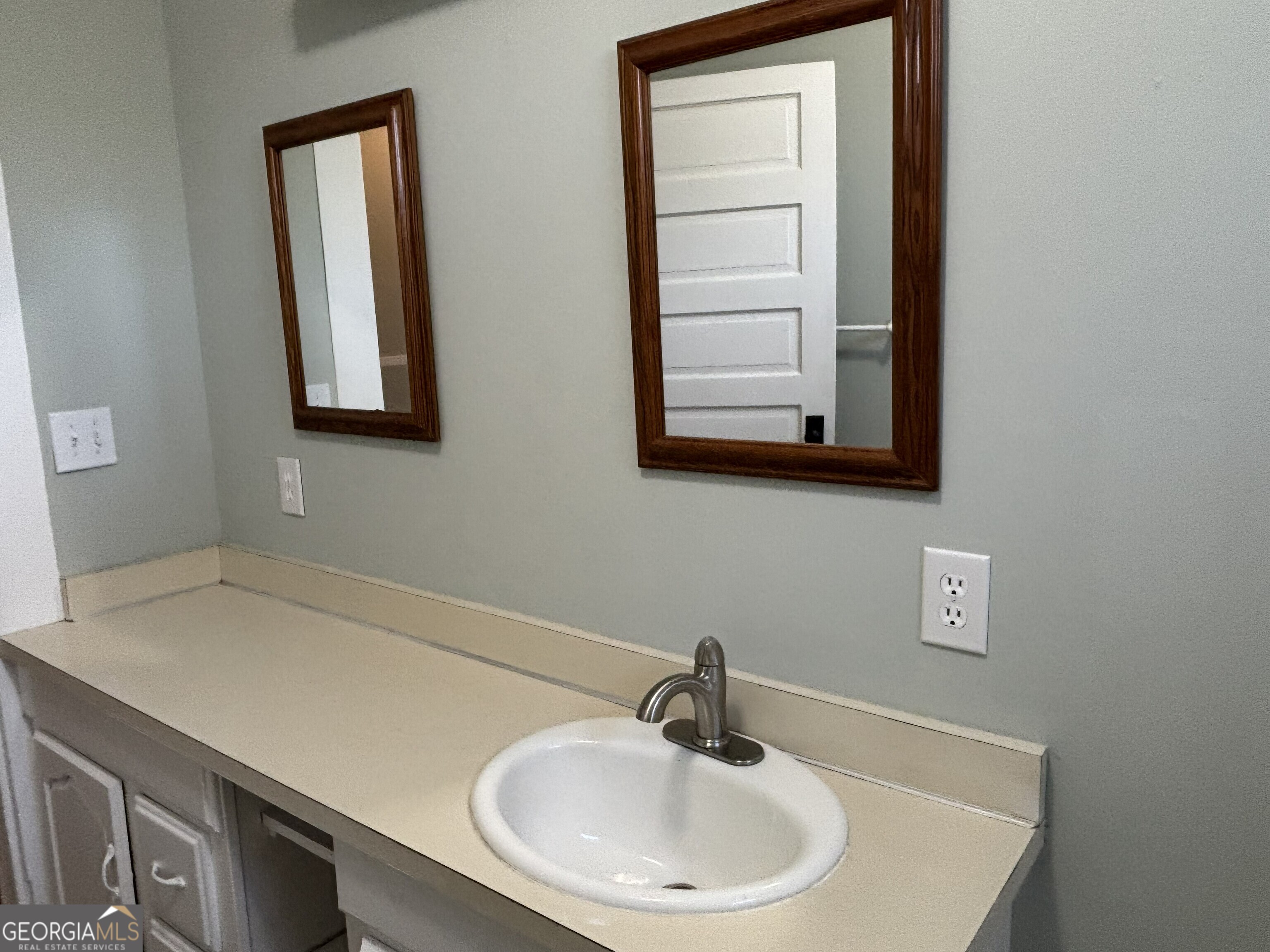 611 South 4th. Street Property Photo 17