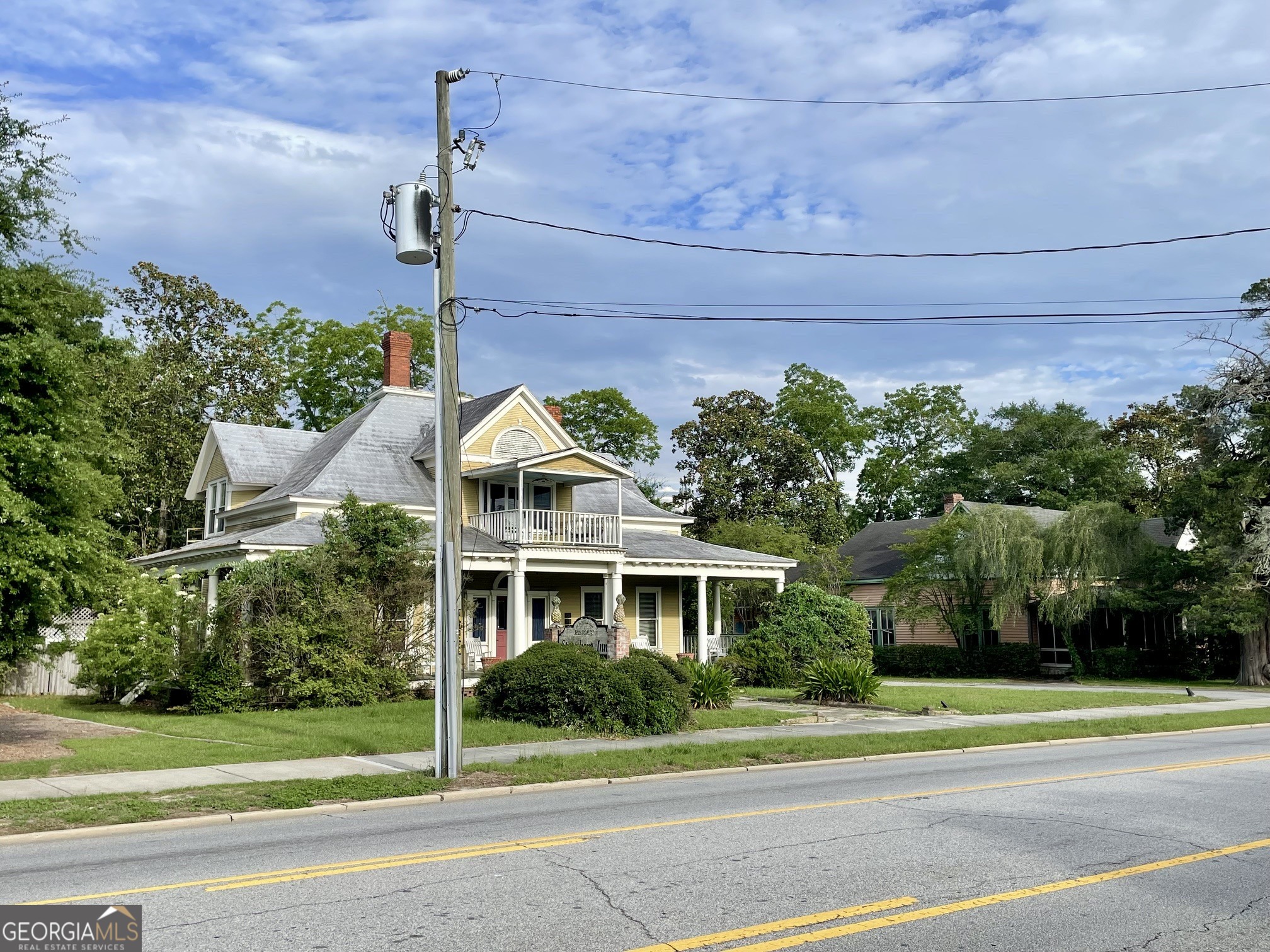106 S Main Street Property Photo 3