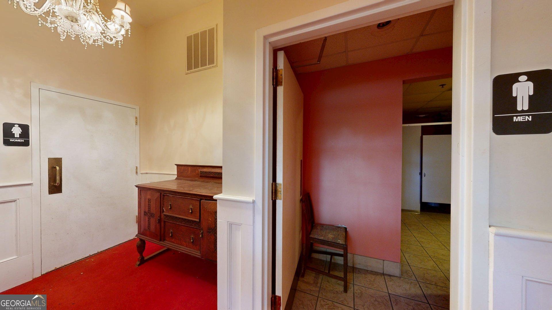 106 S Main Street Property Photo 71