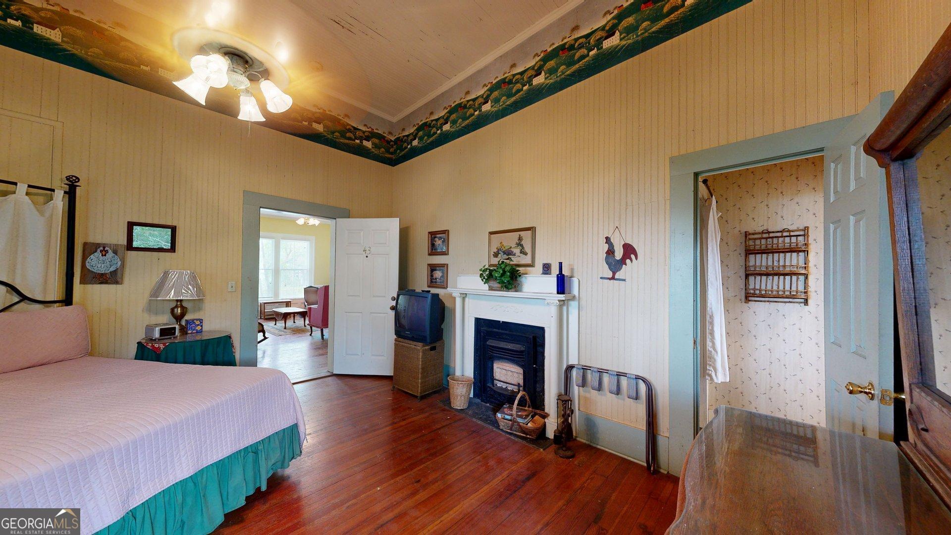 106 S Main Street Property Photo 113
