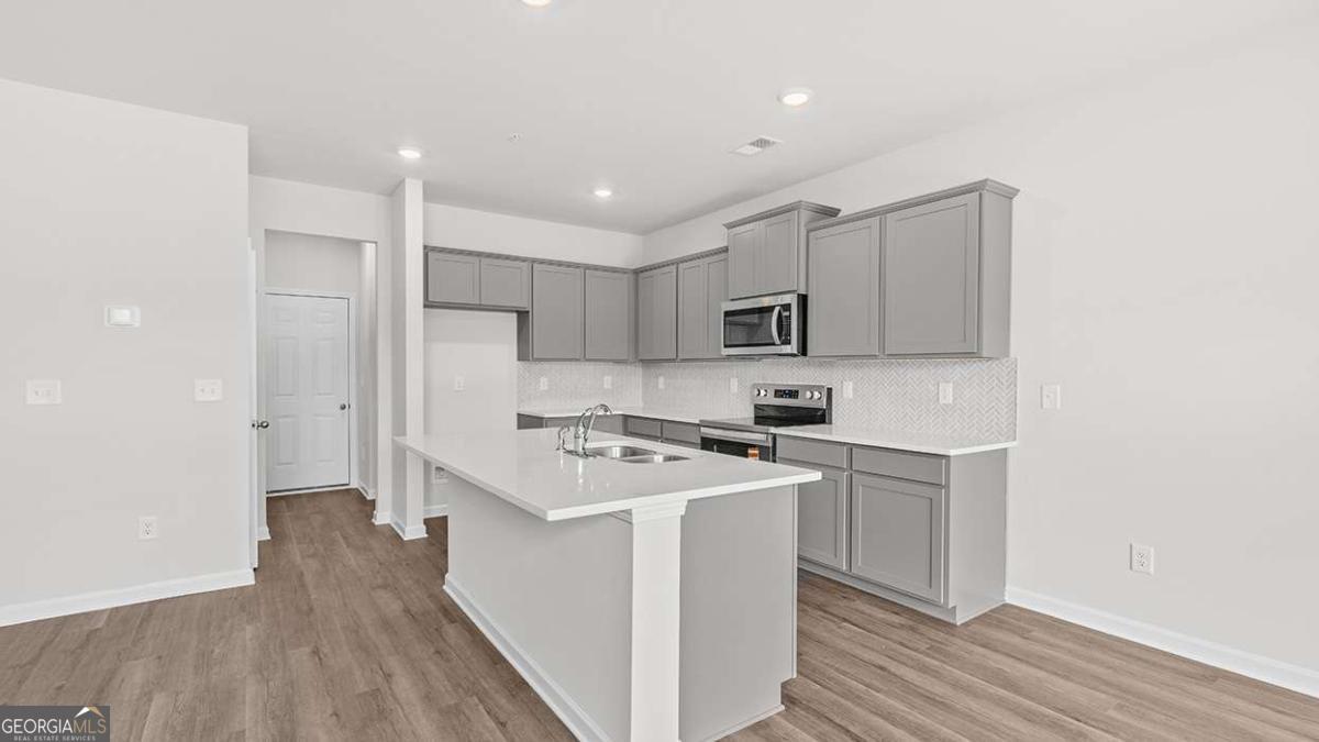 224 Sound Circle Property Photo 7