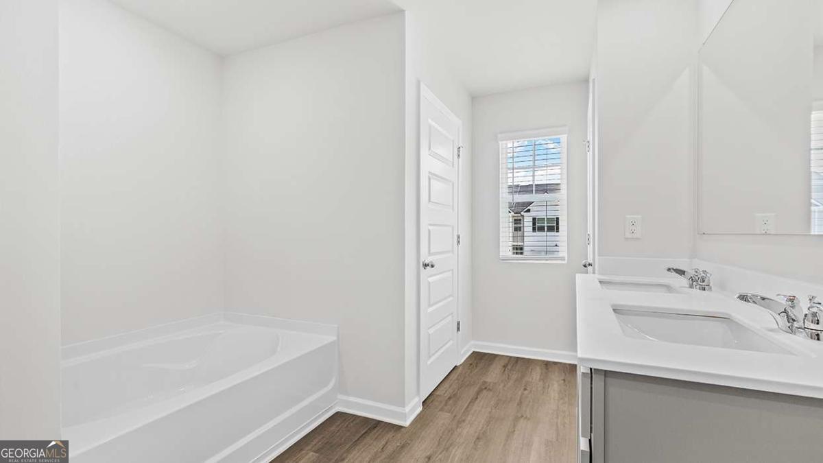 224 Sound Circle Property Photo 16