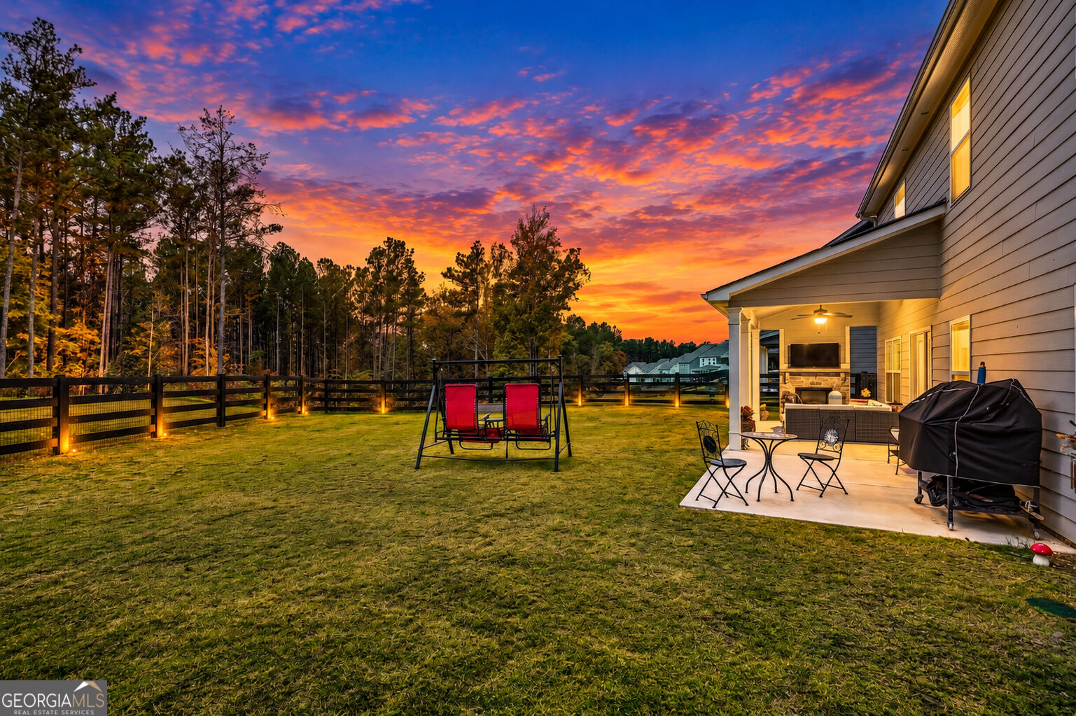 11 Daffodil Landing Property Photo 4
