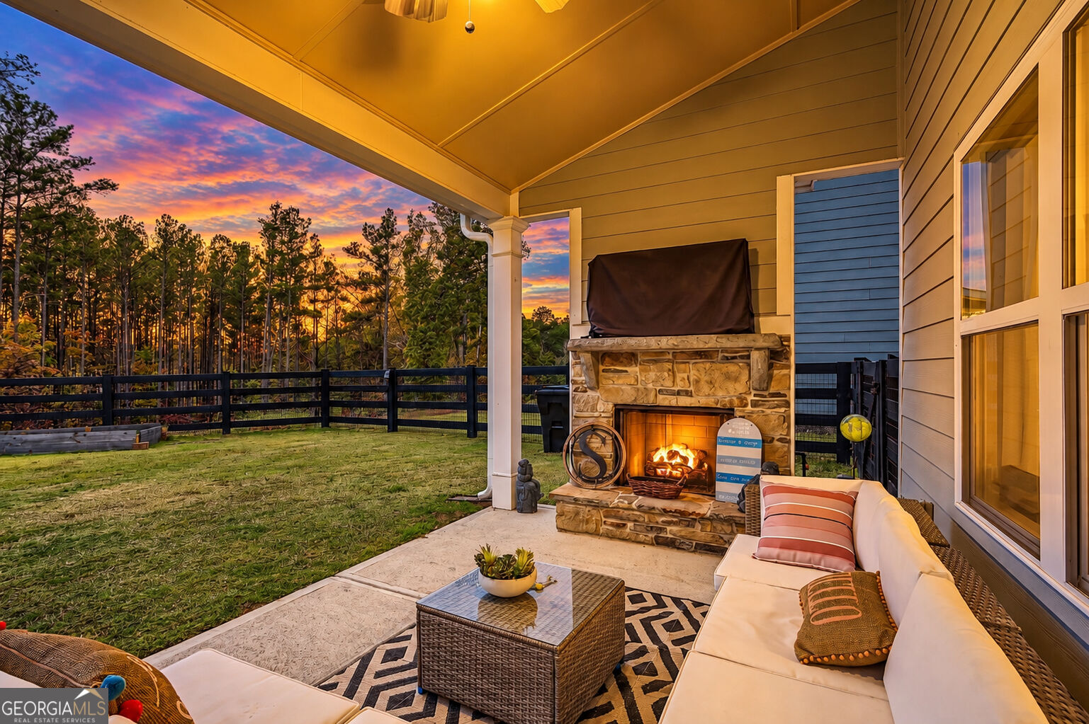 11 Daffodil Landing Property Photo 6