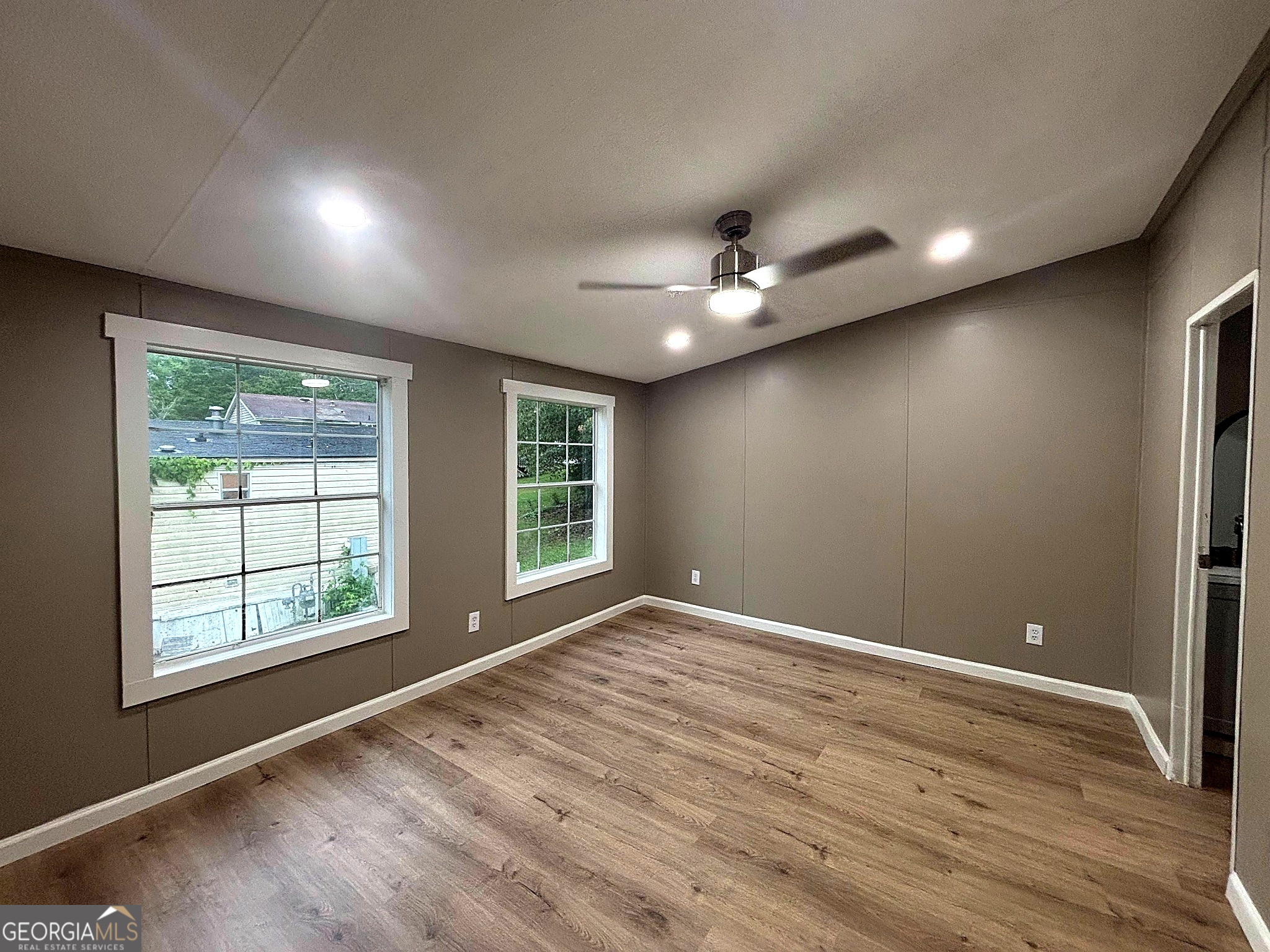225 Stratford Drive Property Photo 10