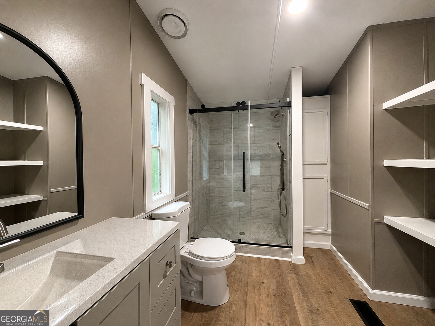 225 Stratford Drive Property Photo 11