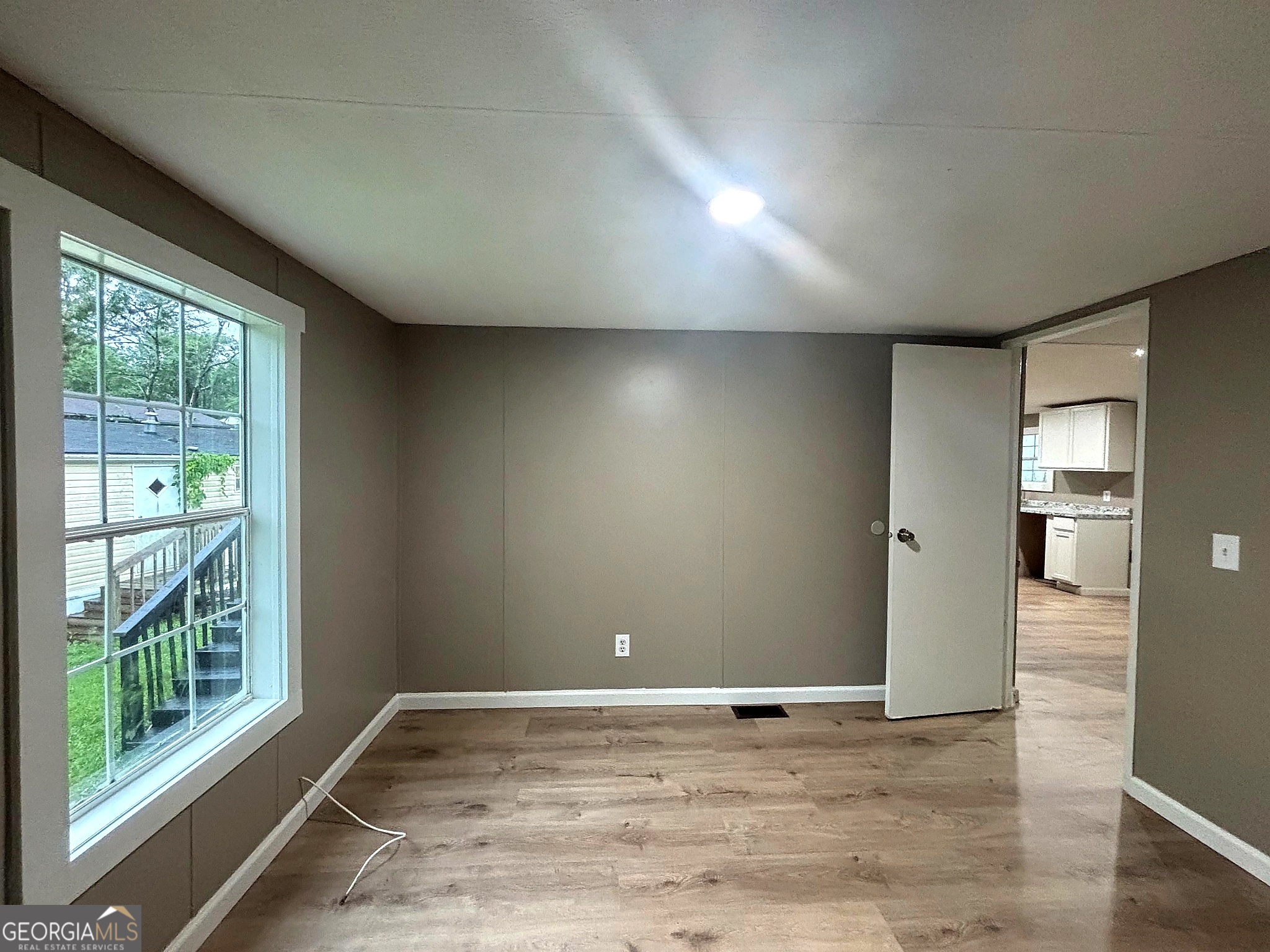 225 Stratford Drive Property Photo 12
