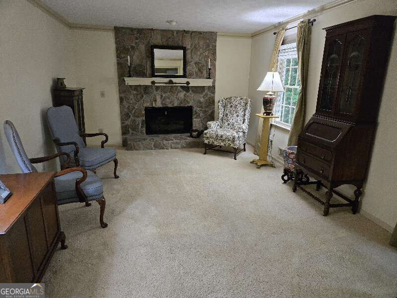 1726 W Point Circle Property Photo 5