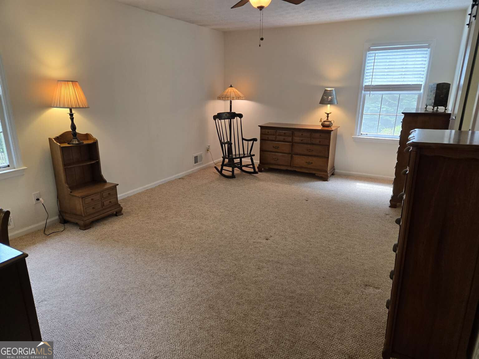 1726 W Point Circle Property Photo 10