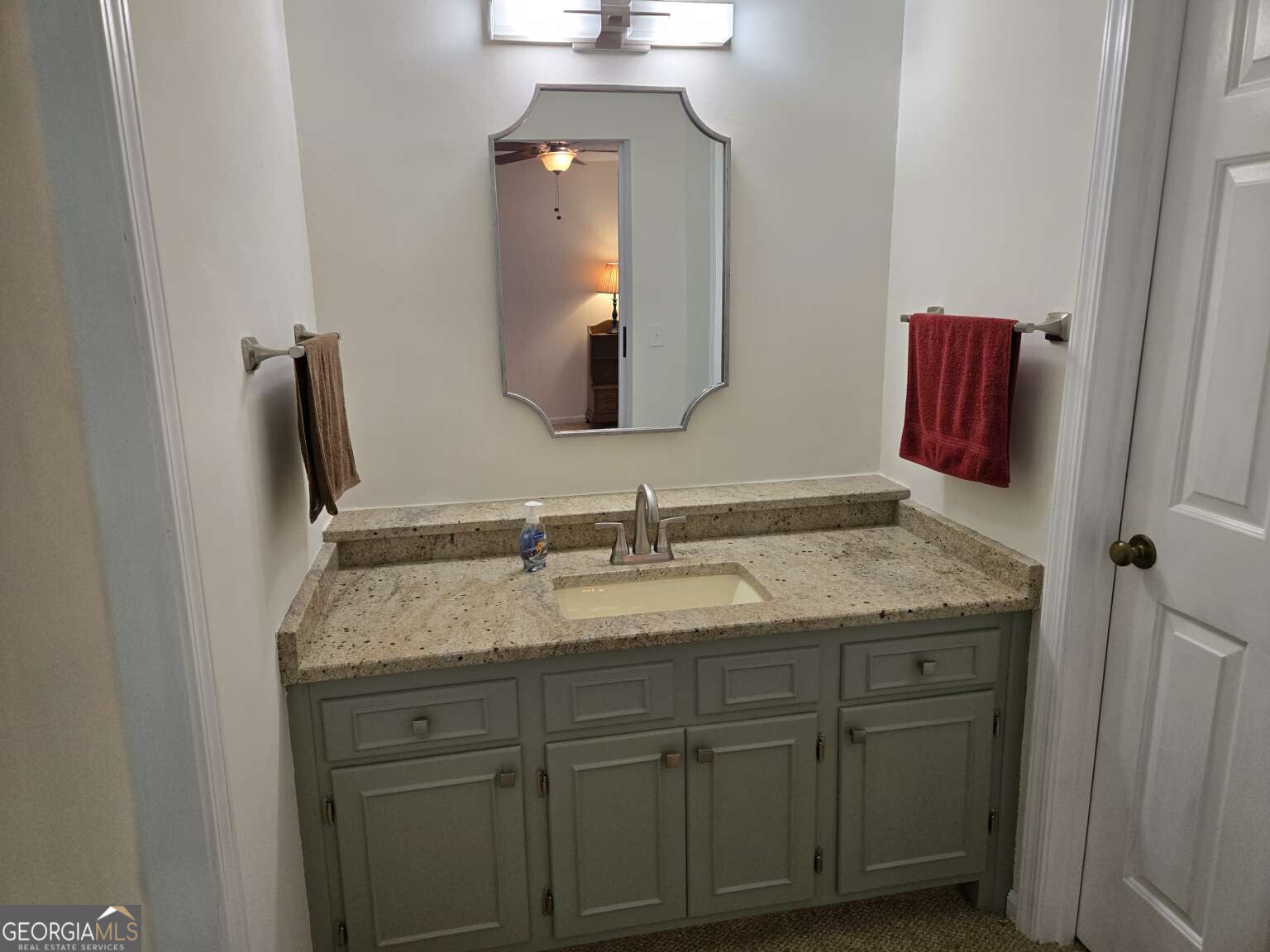 1726 W Point Circle Property Photo 12