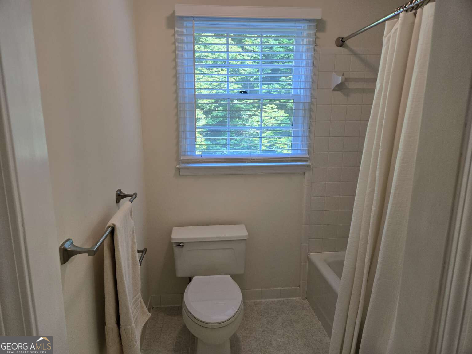 1726 W Point Circle Property Photo 13
