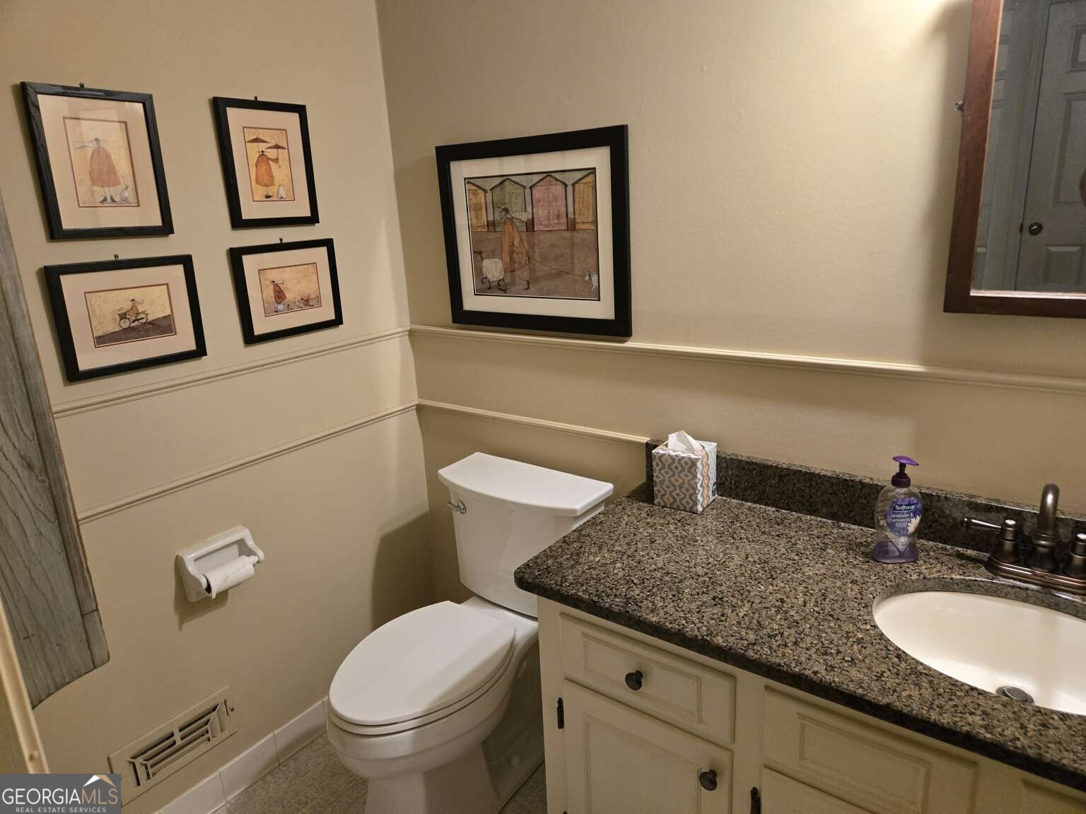 1726 W Point Circle Property Photo 20