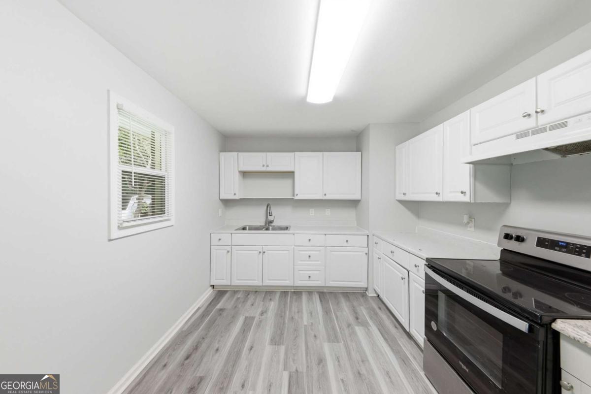 2463 Montezuma Circle Property Photo 8