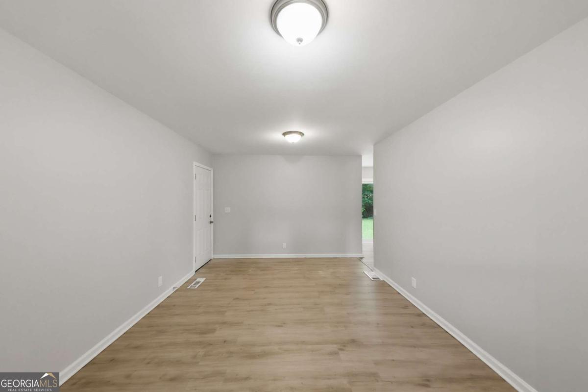 2463 Montezuma Circle Property Photo 12