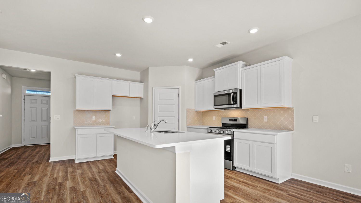 175 White Spruce Way Property Photo 8