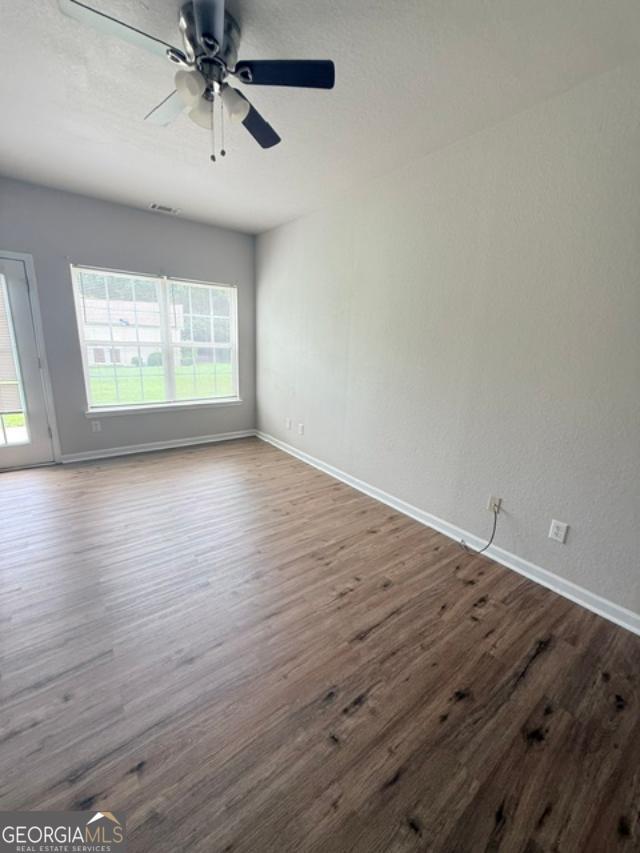 7092 Brookview Way Property Photo 3