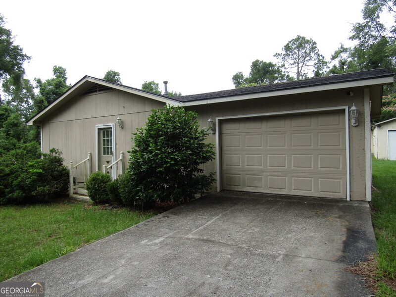 11 Grant Lane Property Photo 3
