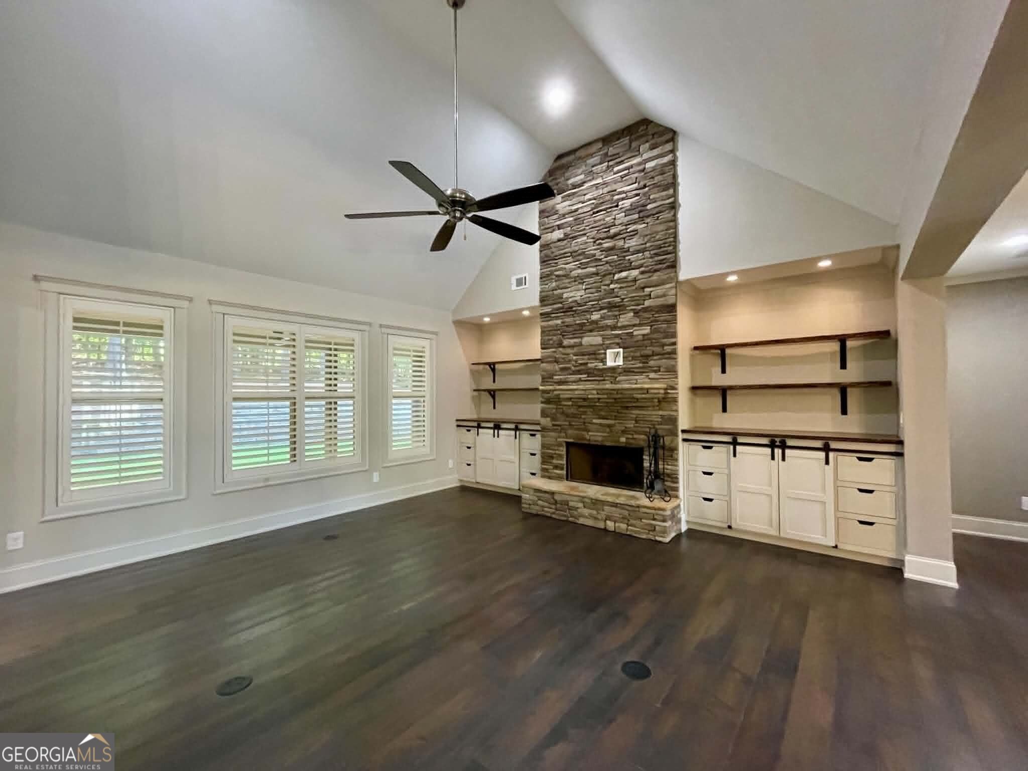 497 Oak Forest Drive Property Photo 4
