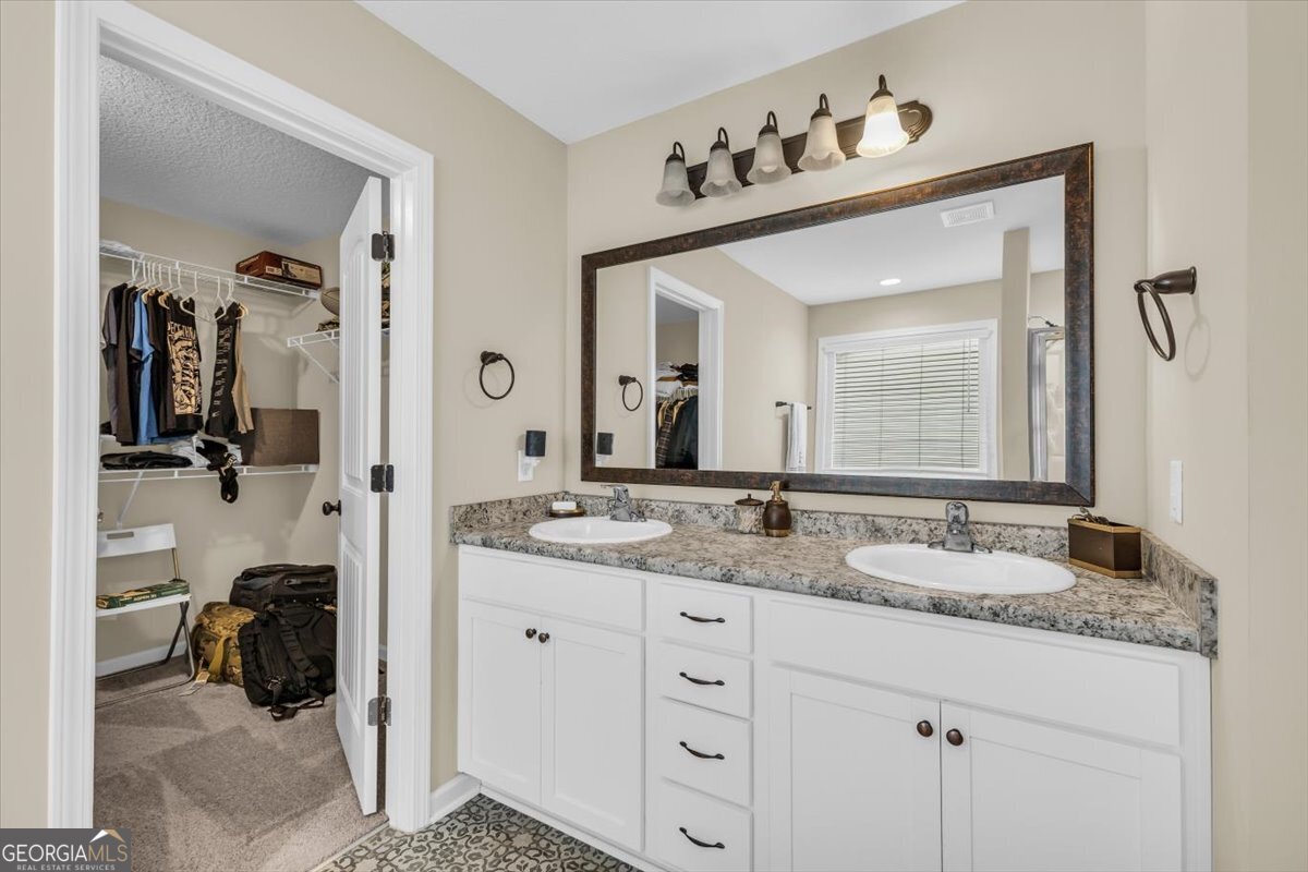 13 Blaze Circle Property Photo 38