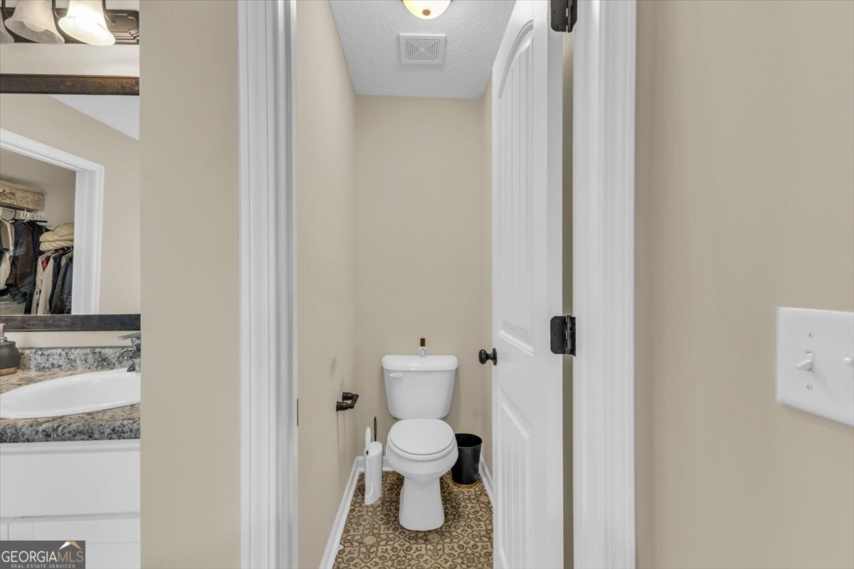 13 Blaze Circle Property Photo 41