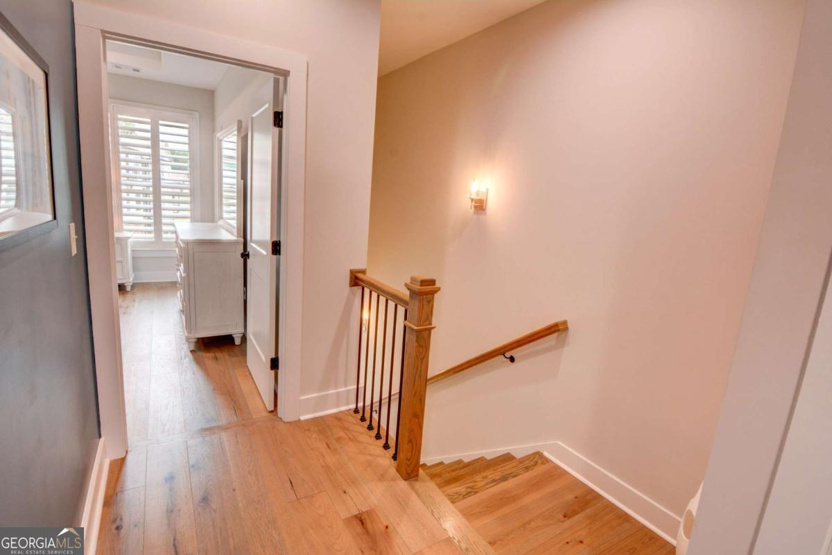 370 Thrasher Street # 4 Property Photo 17