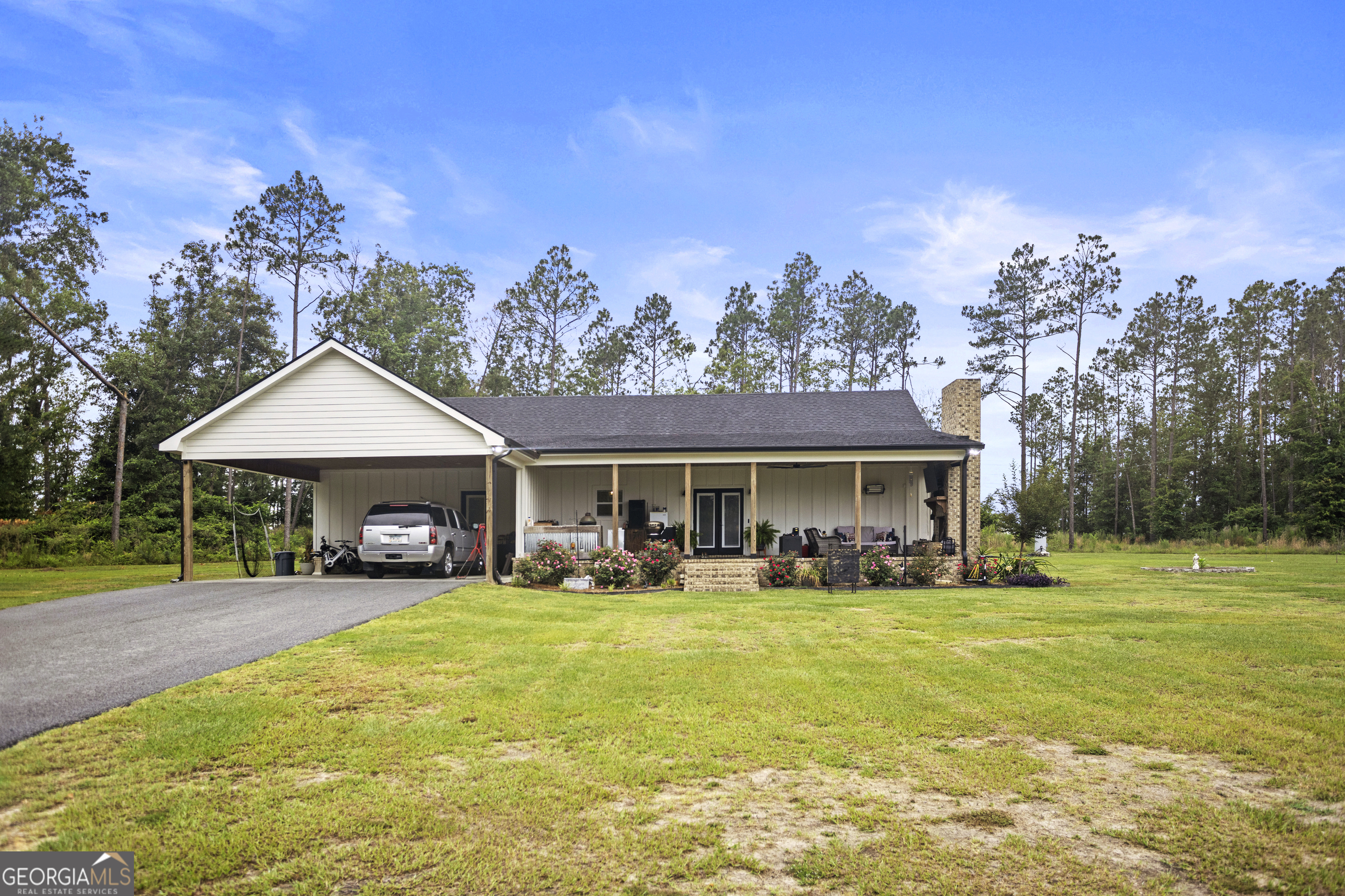 1501 Old Savannah Road Property Photo 2