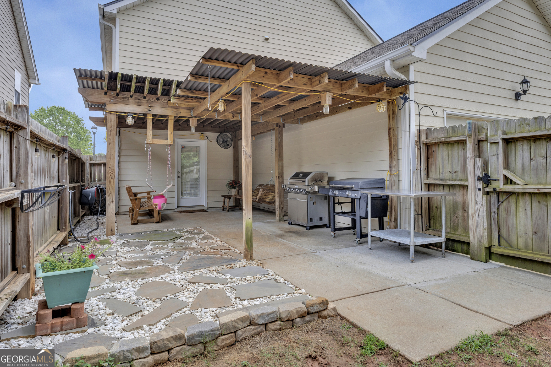 15 Kevin Court Property Photo 5