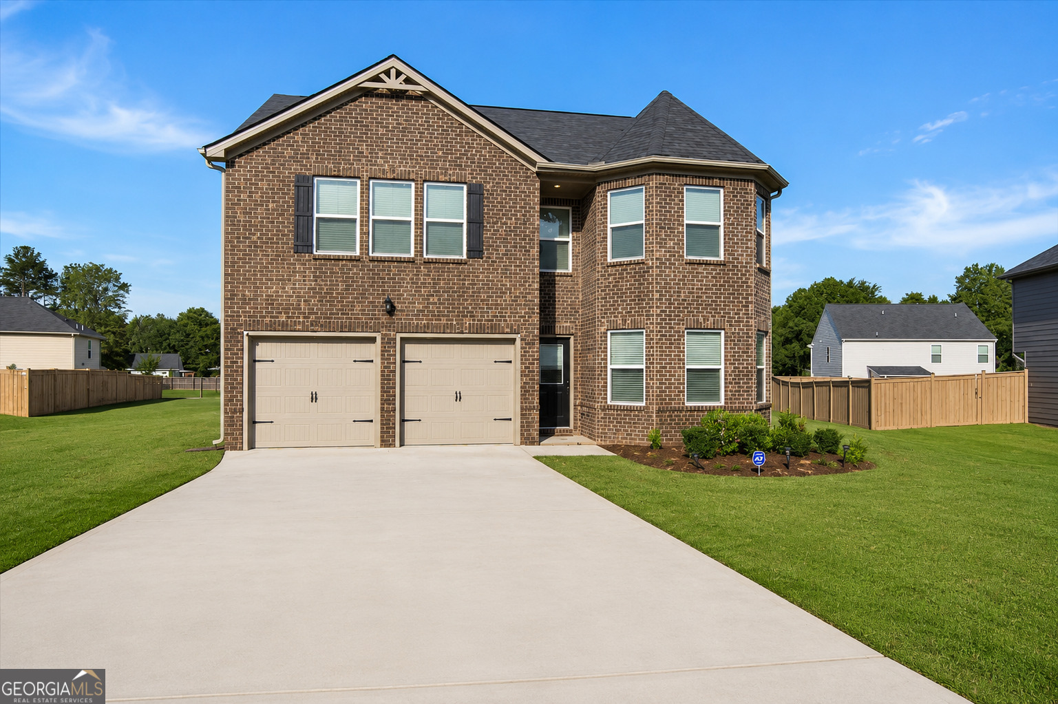 1129 Bluecoat Circle Property Photo 1