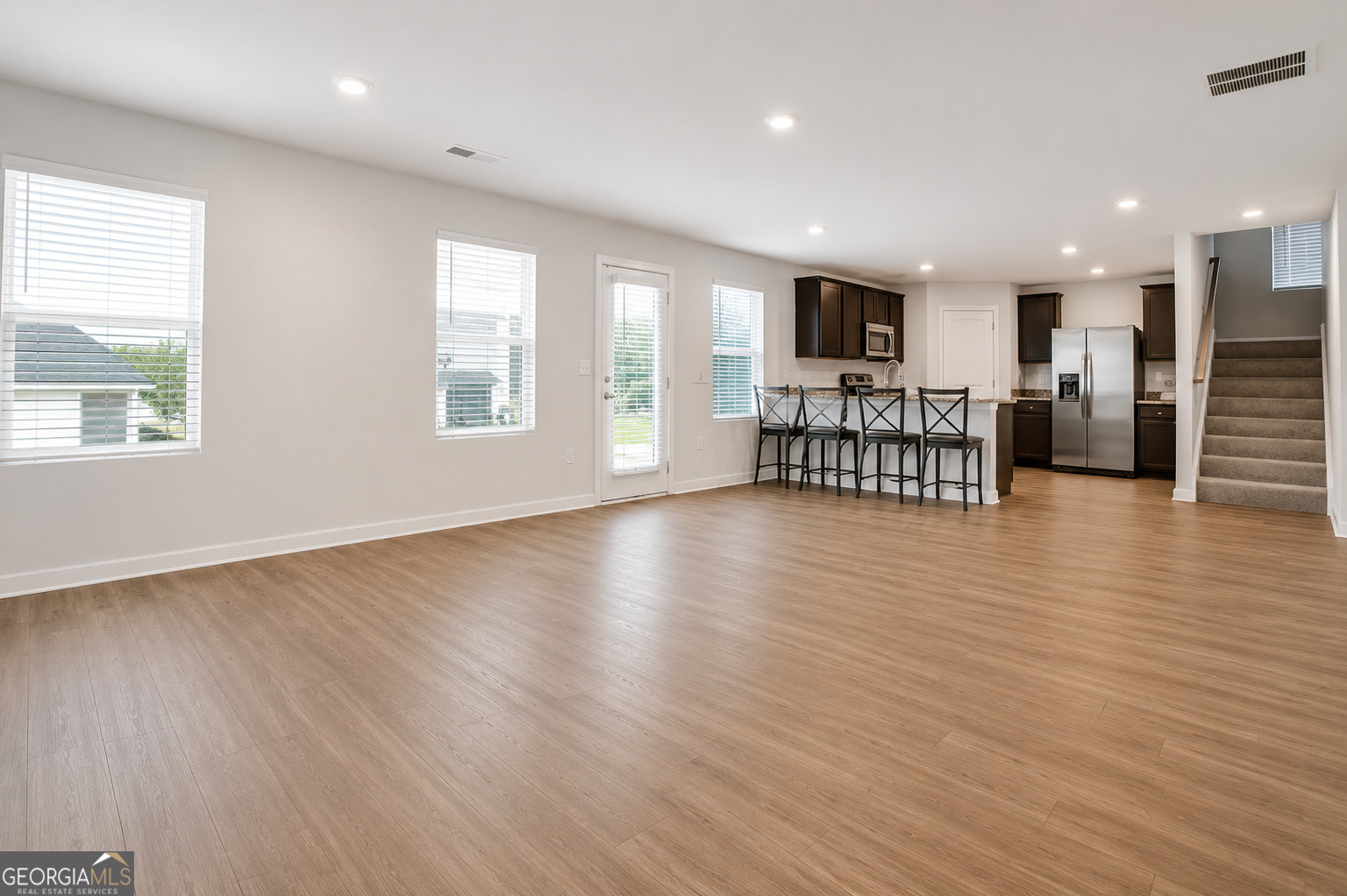 1129 Bluecoat Circle Property Photo 5