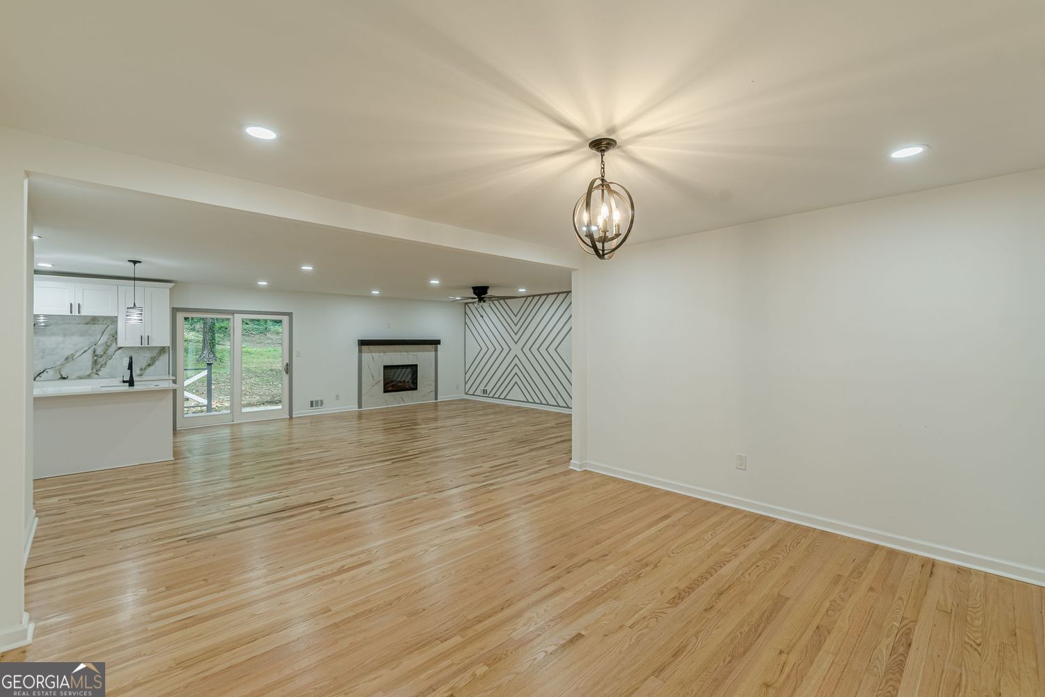 3552 Springrun Drive Property Photo 4