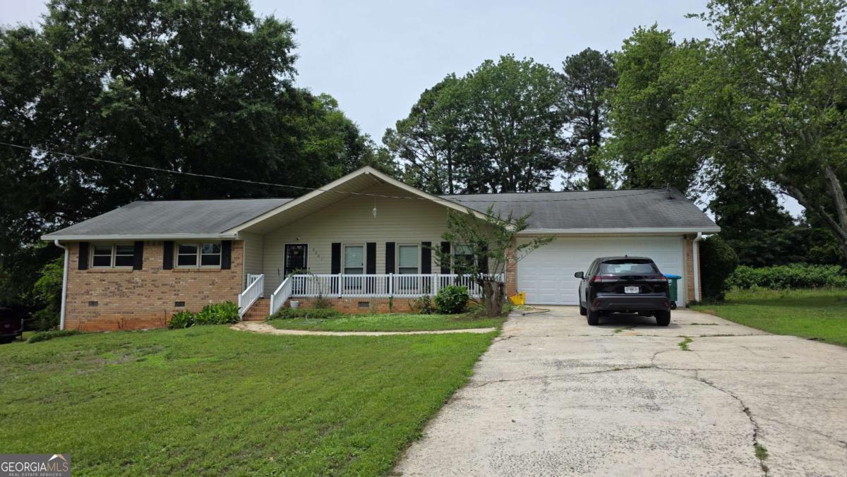 5201 Vivid Drive Property Photo 2