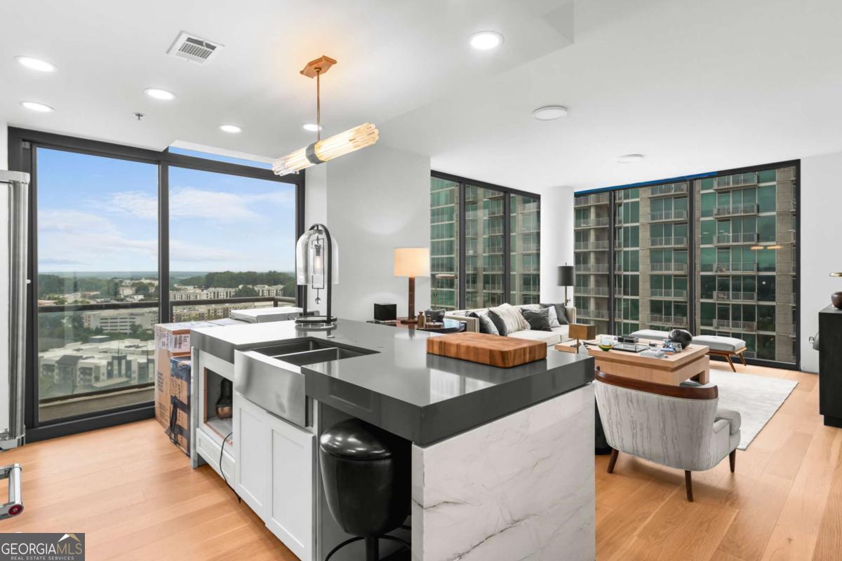 270 17th Street Nw # 2012 Property Photo 3