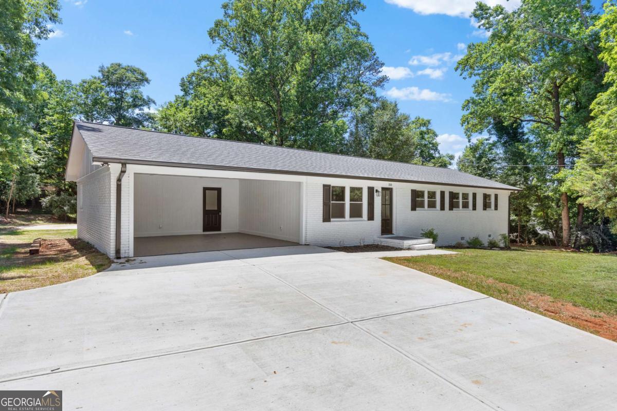 150 Cherokee Court Property Photo 1