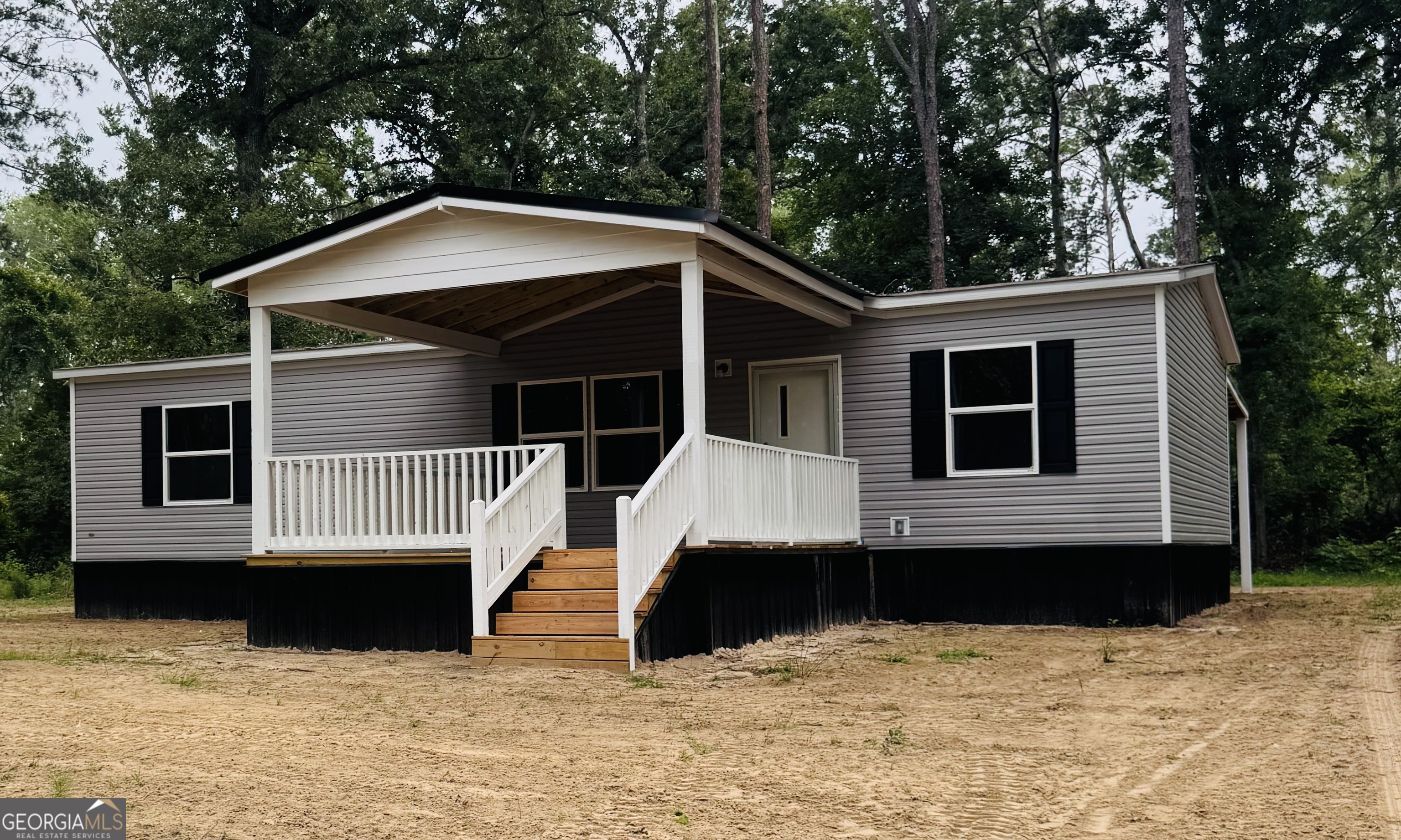 231 Miles Road Property Photo 3