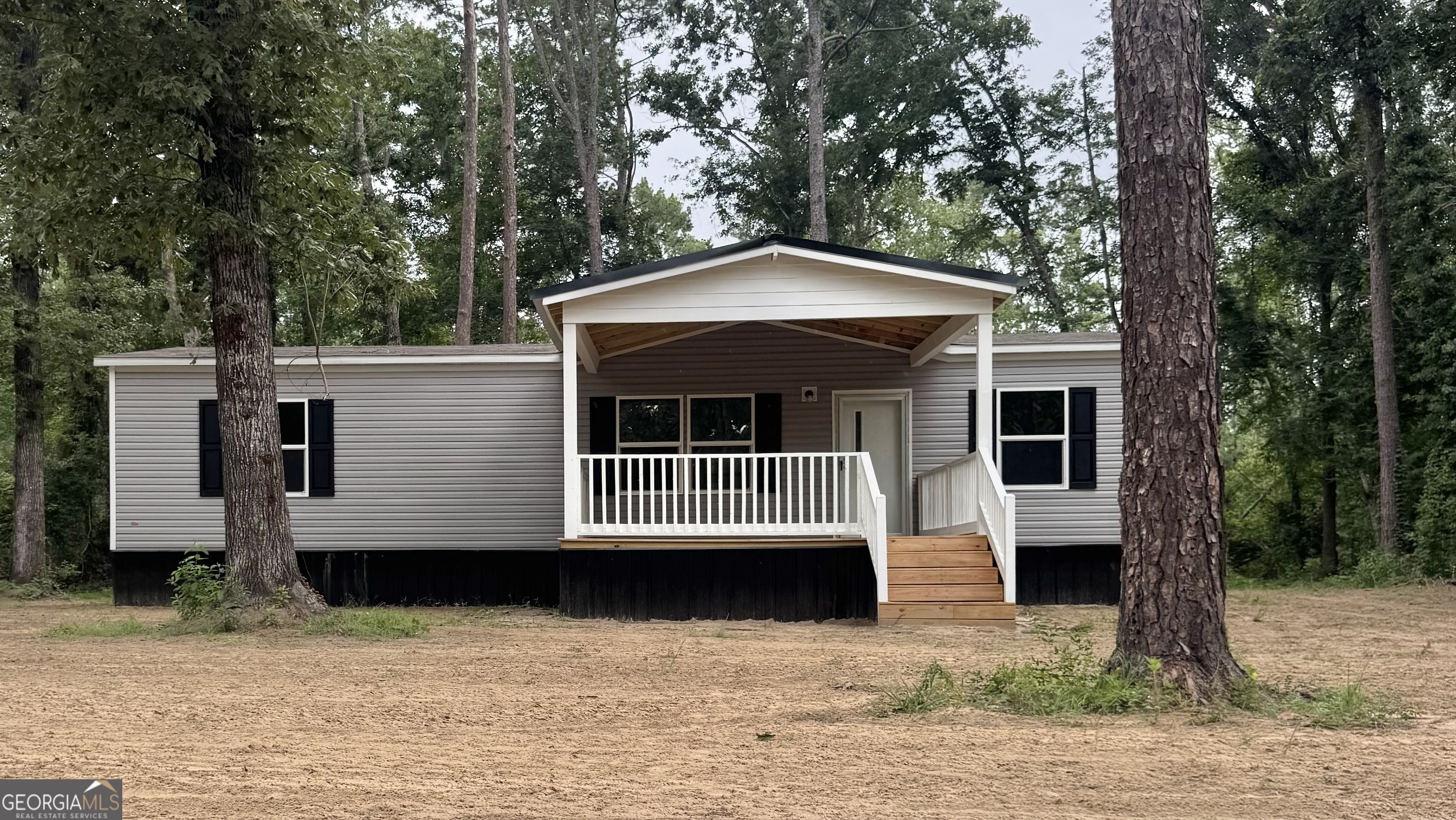 231 Miles Road Property Photo 4