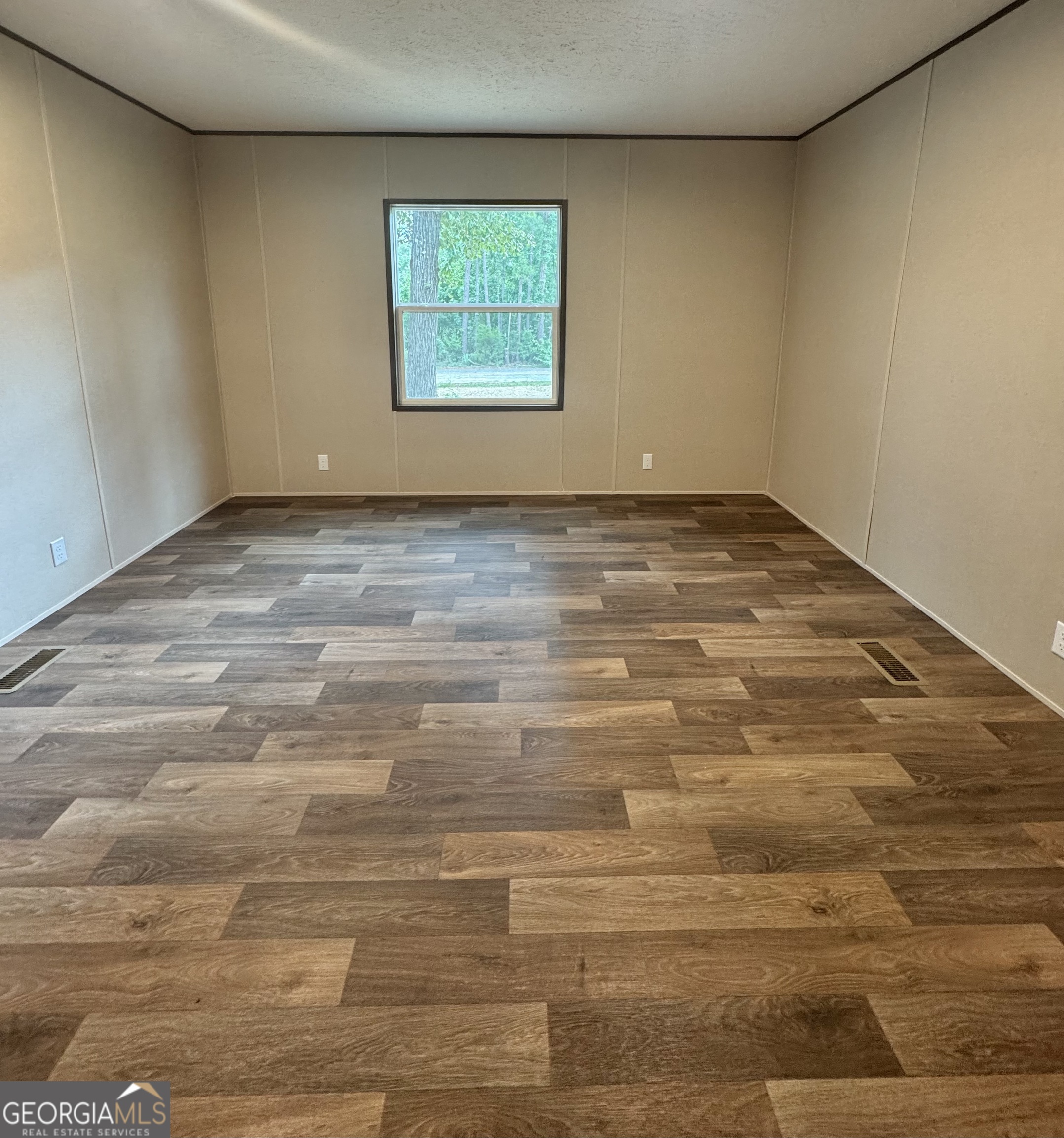 231 Miles Road Property Photo 18