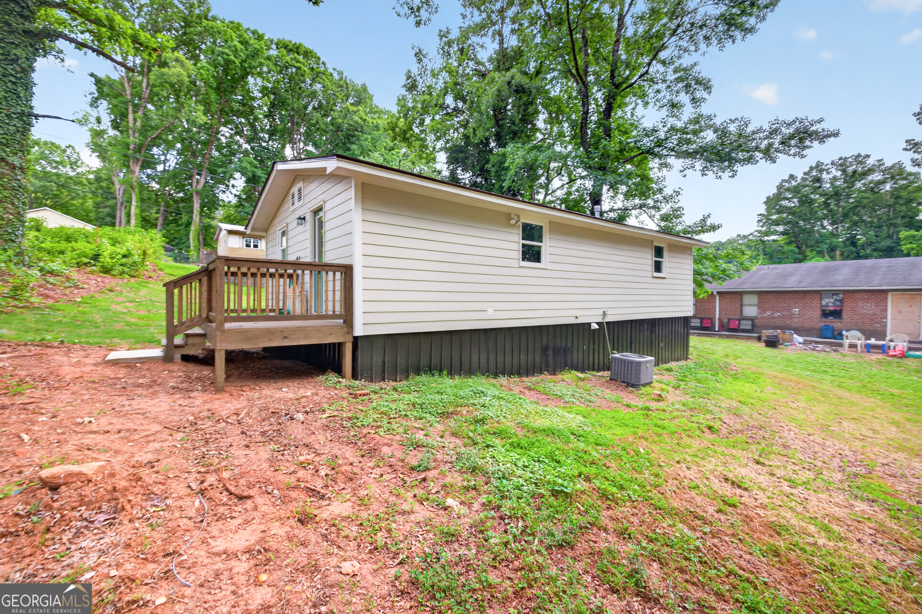 136 Nowell Street Property Photo 5