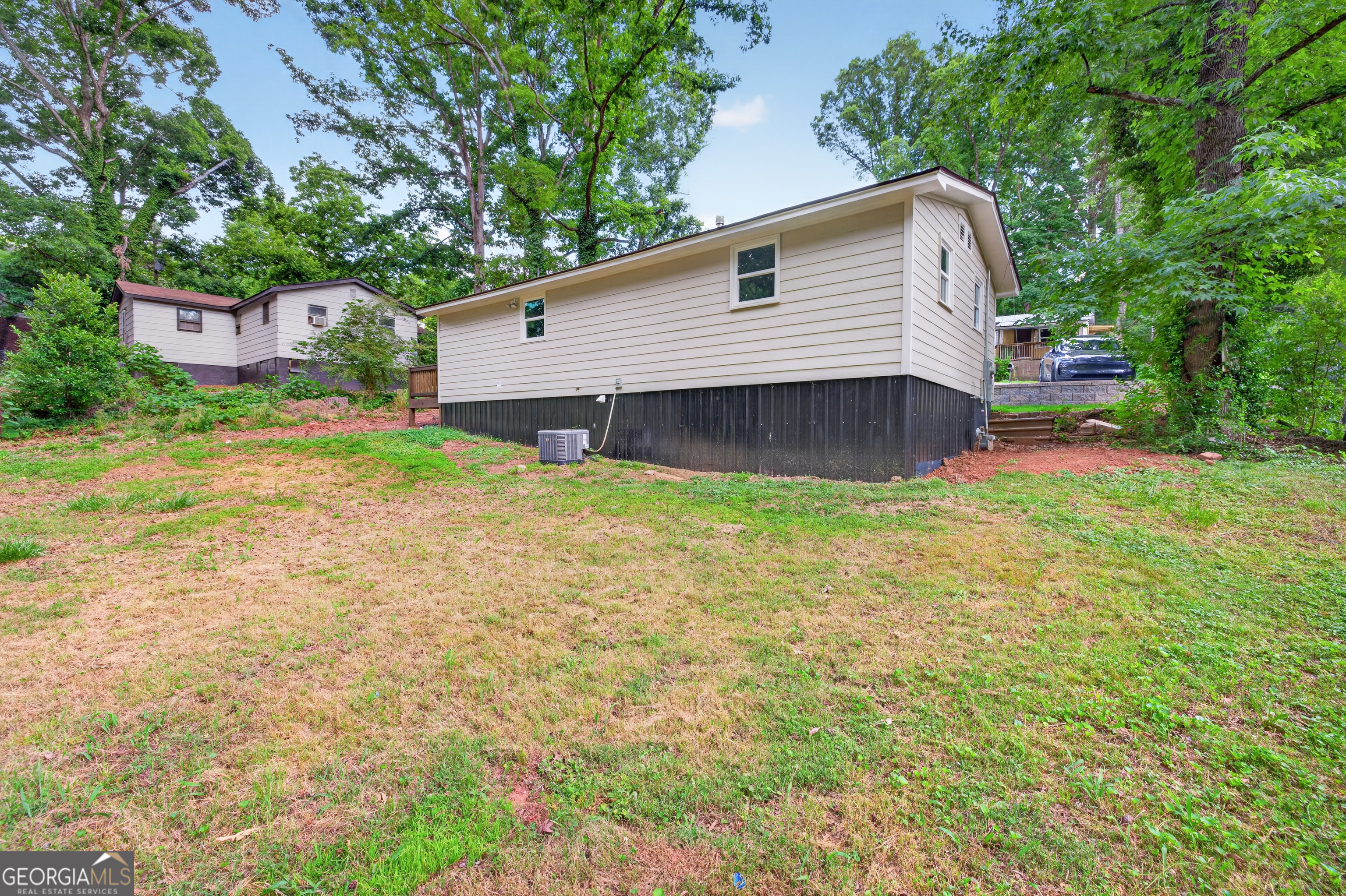 136 Nowell Street Property Photo 7