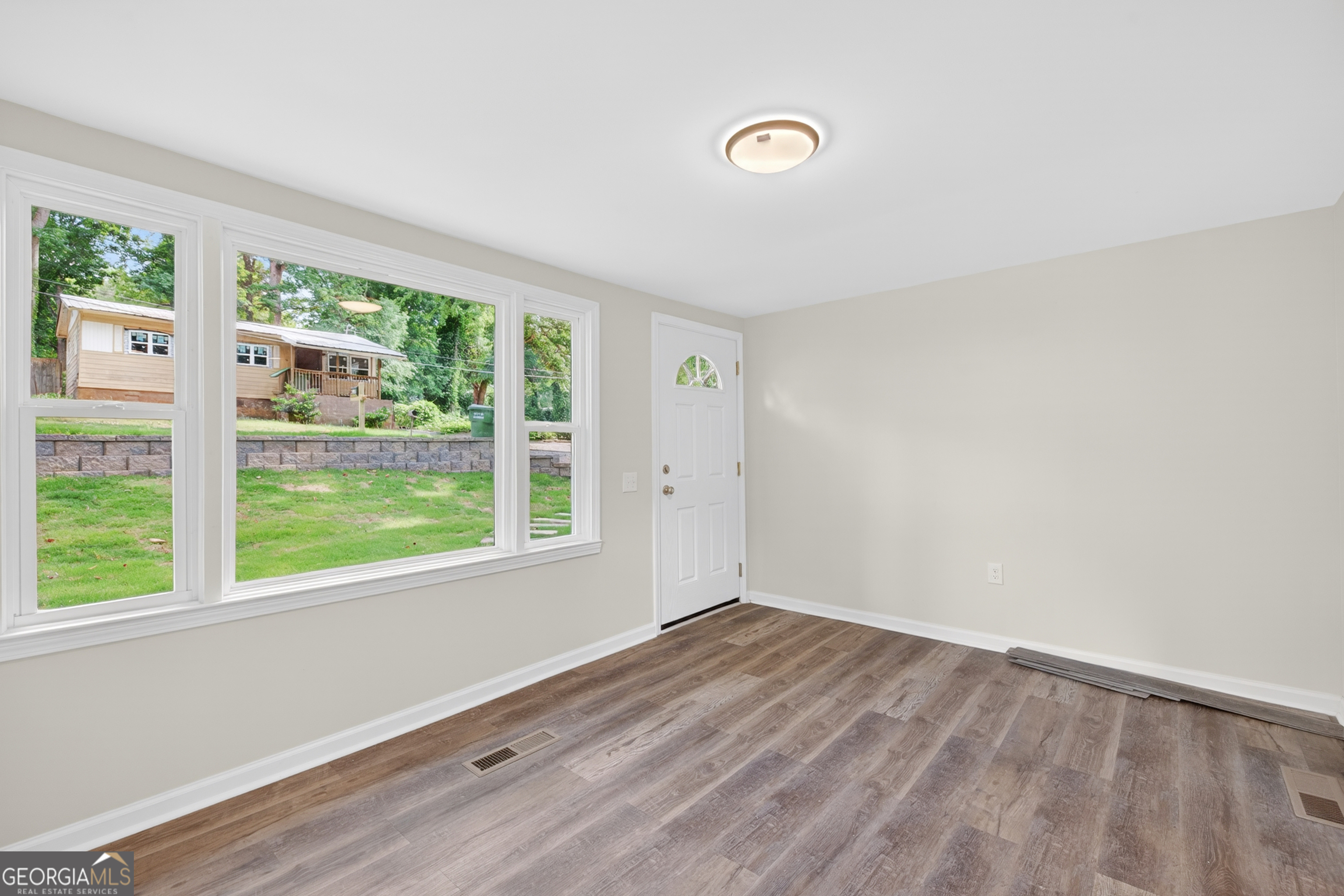136 Nowell Street Property Photo 10