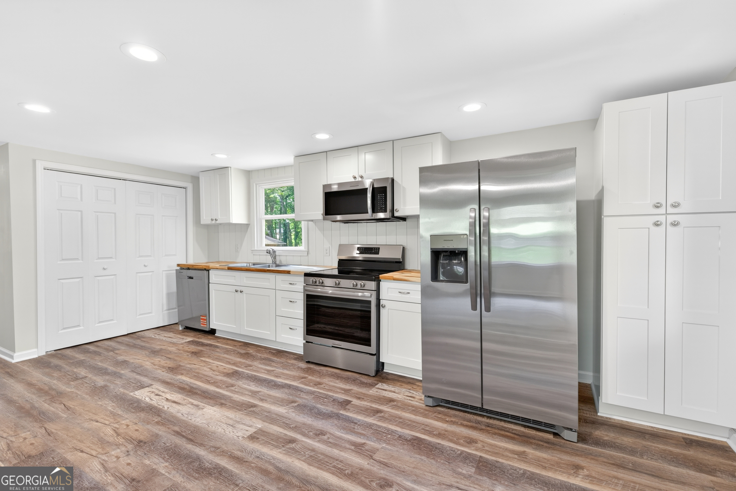 136 Nowell Street Property Photo 12