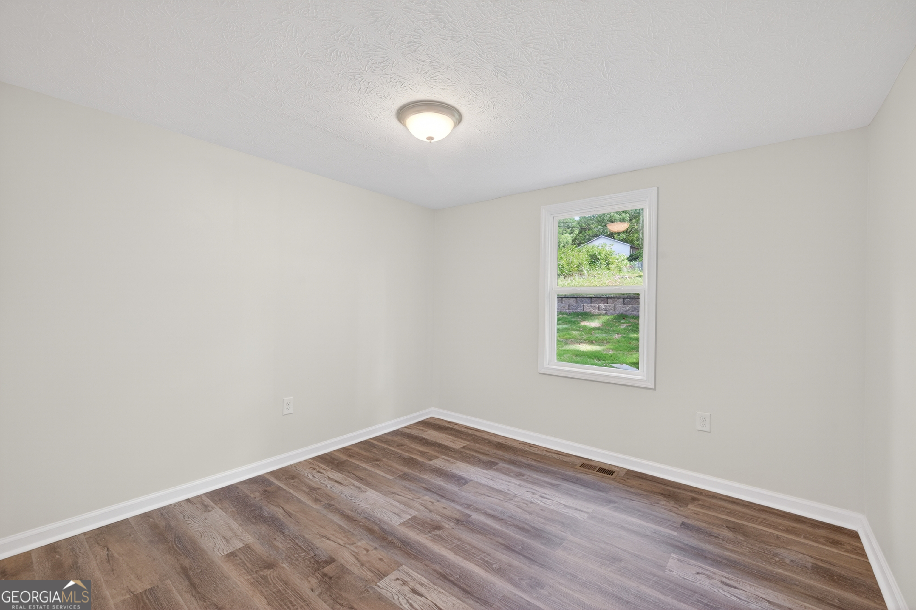 136 Nowell Street Property Photo 17
