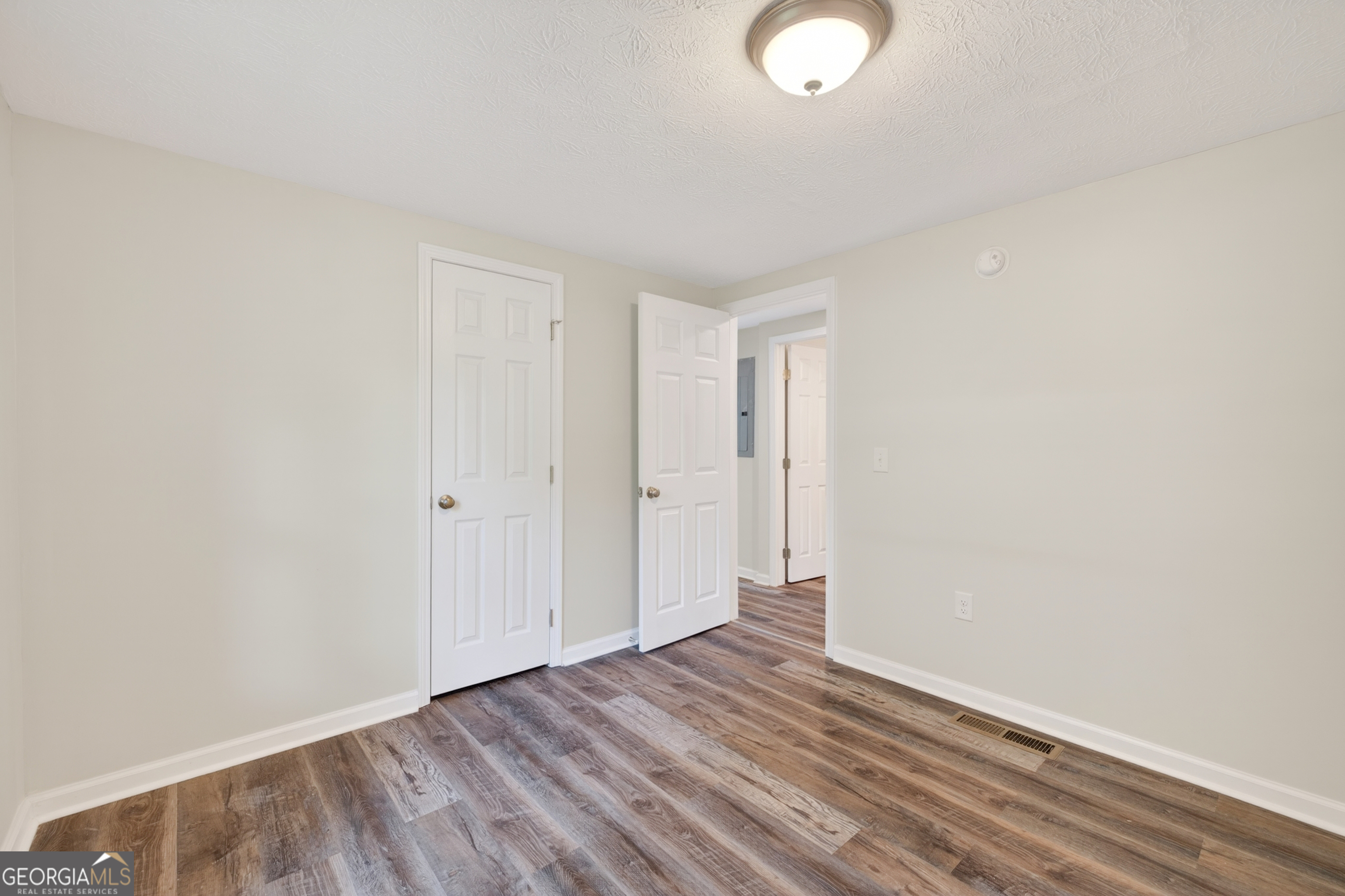 136 Nowell Street Property Photo 18