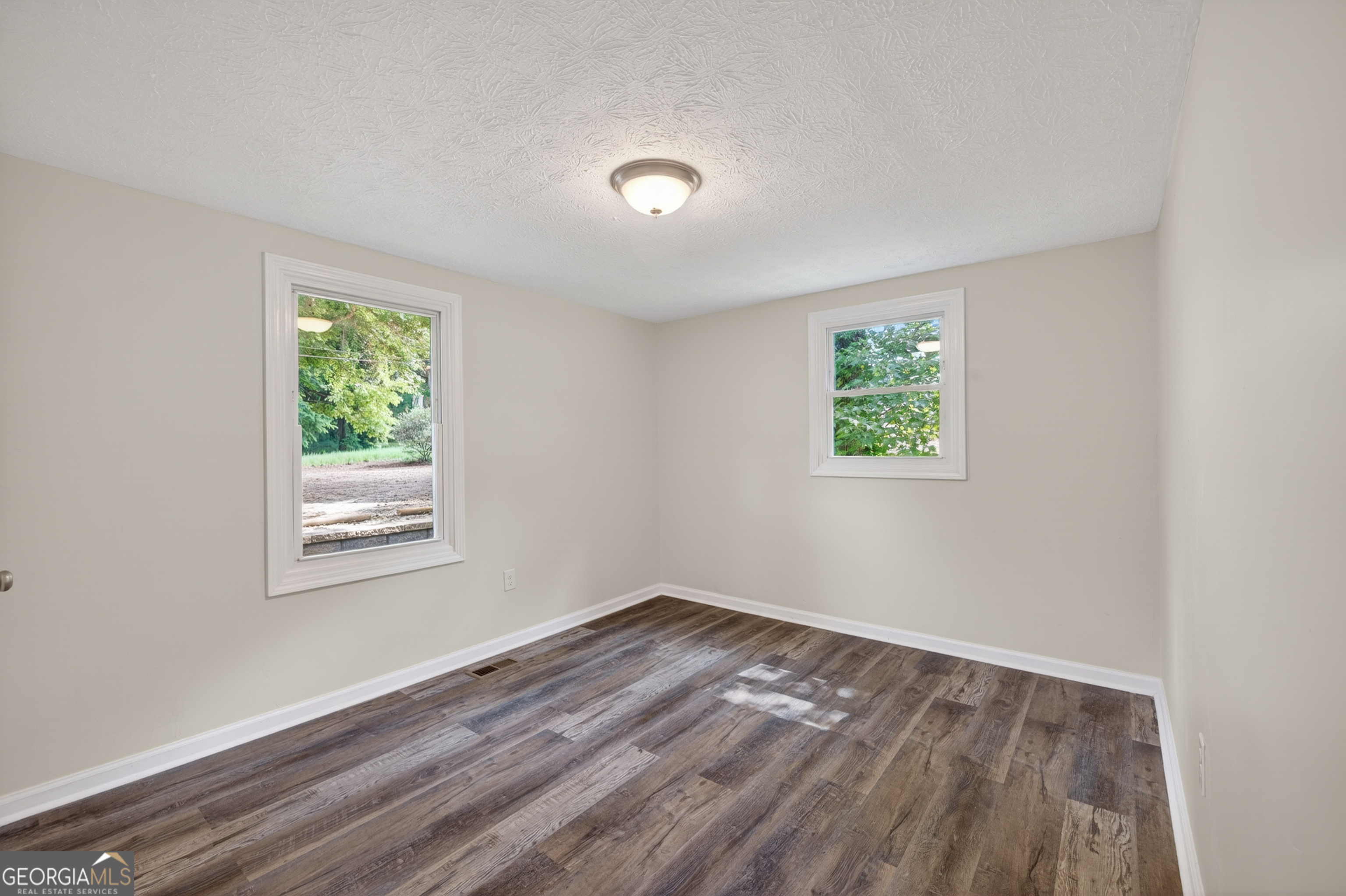 136 Nowell Street Property Photo 22