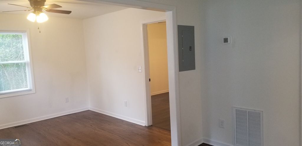 121 Pine Avenue Se Property Photo 7