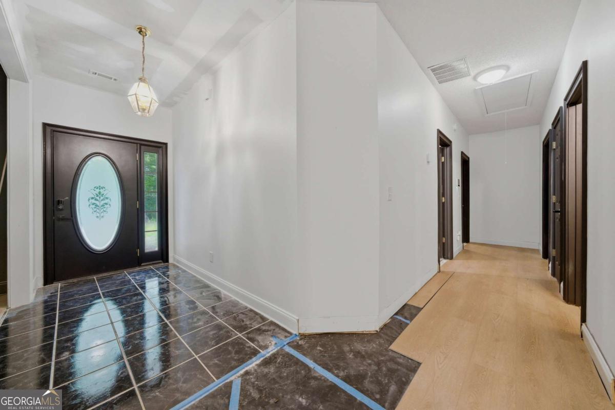 359 Cannongate Road Property Photo 6