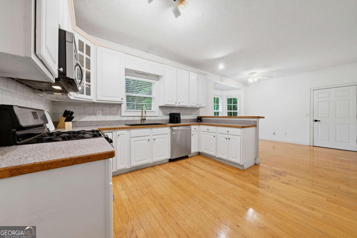 359 Cannongate Road Property Photo 12