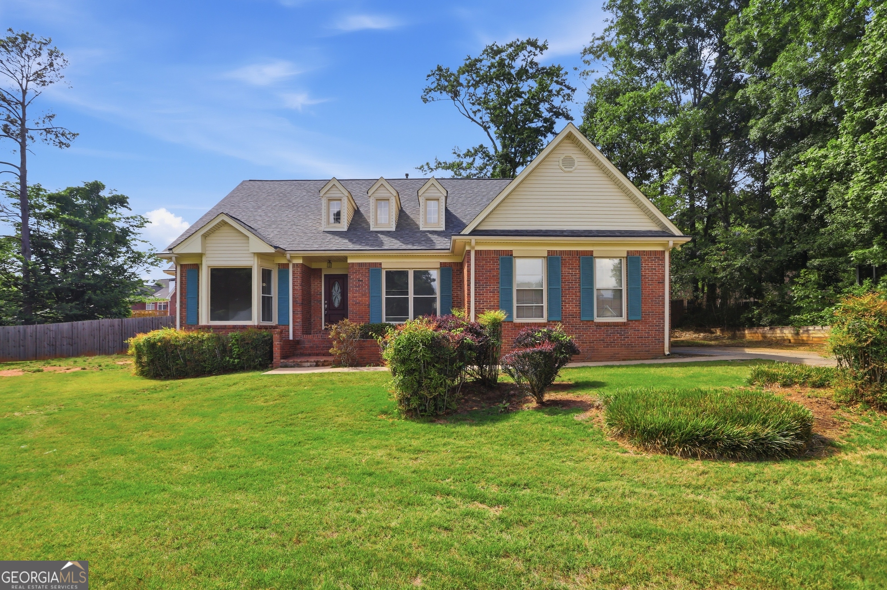 3409 Uncle Genes Way SE Property Photo 1