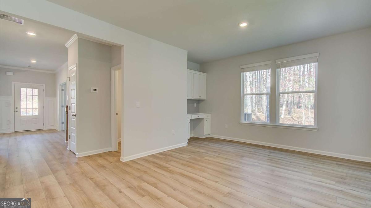 620 Continental Drive # 40 Property Photo 10