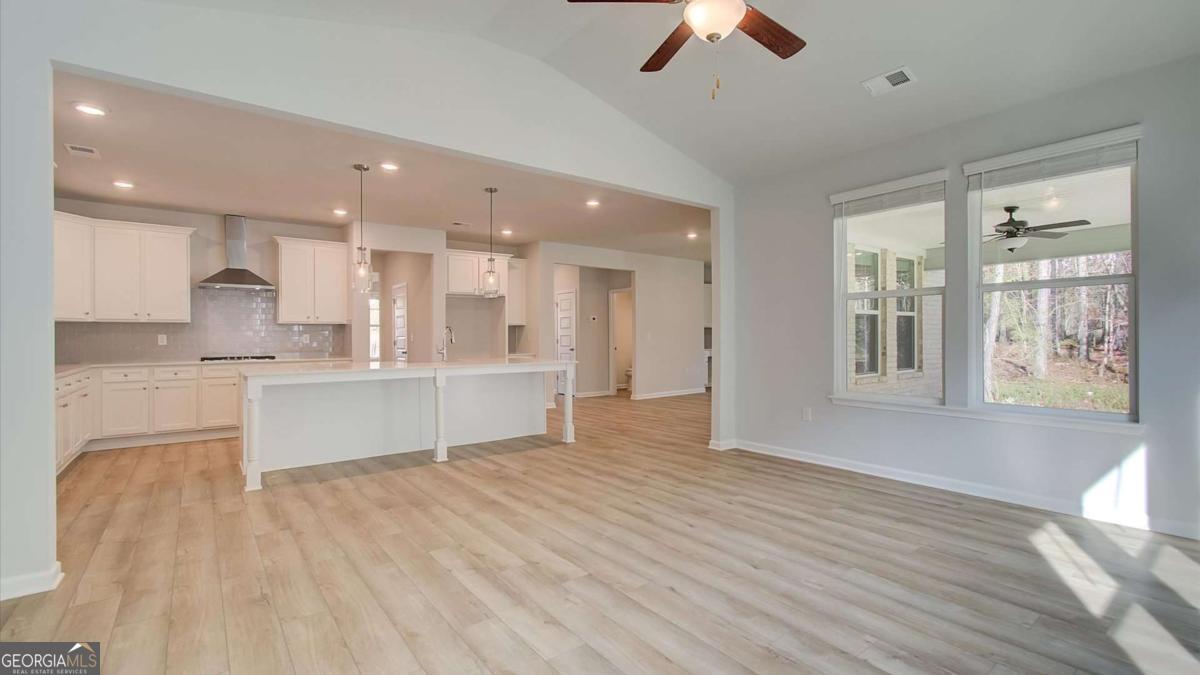 620 Continental Drive # 40 Property Photo 20