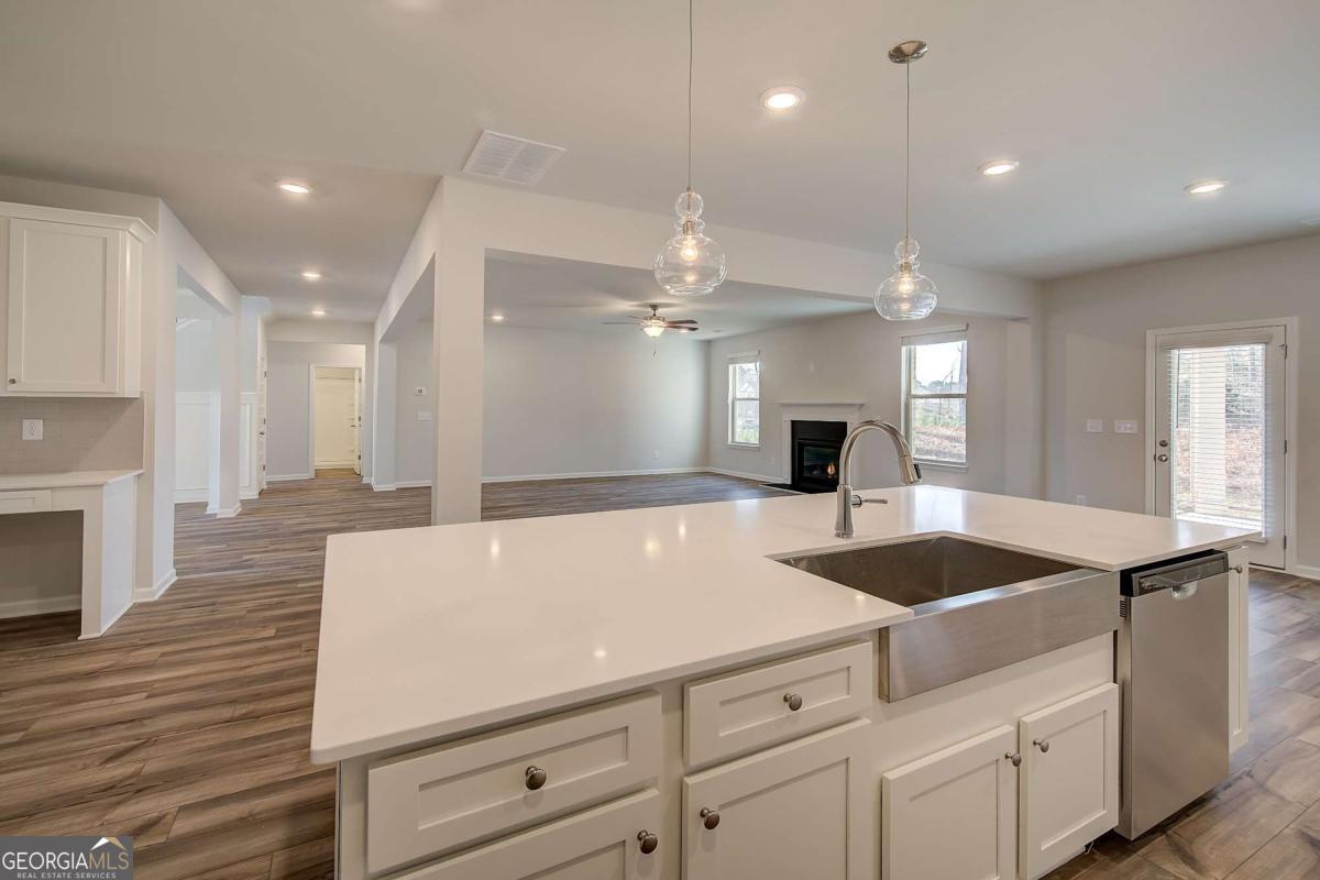 229 Delta Drive Property Photo 18